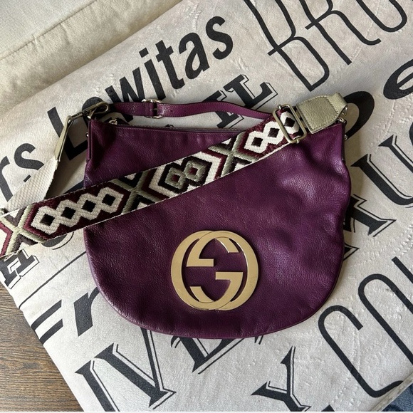 Gucci Purple Shoulder Bag with Gold Logo - Picture 8 of 8